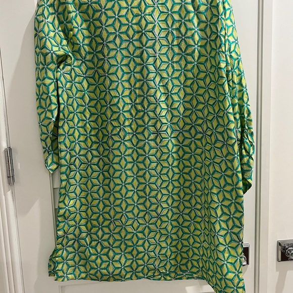 Roller Rabbit Silk Tunic Size M green/yellow with black detail - Picture 2 of 3